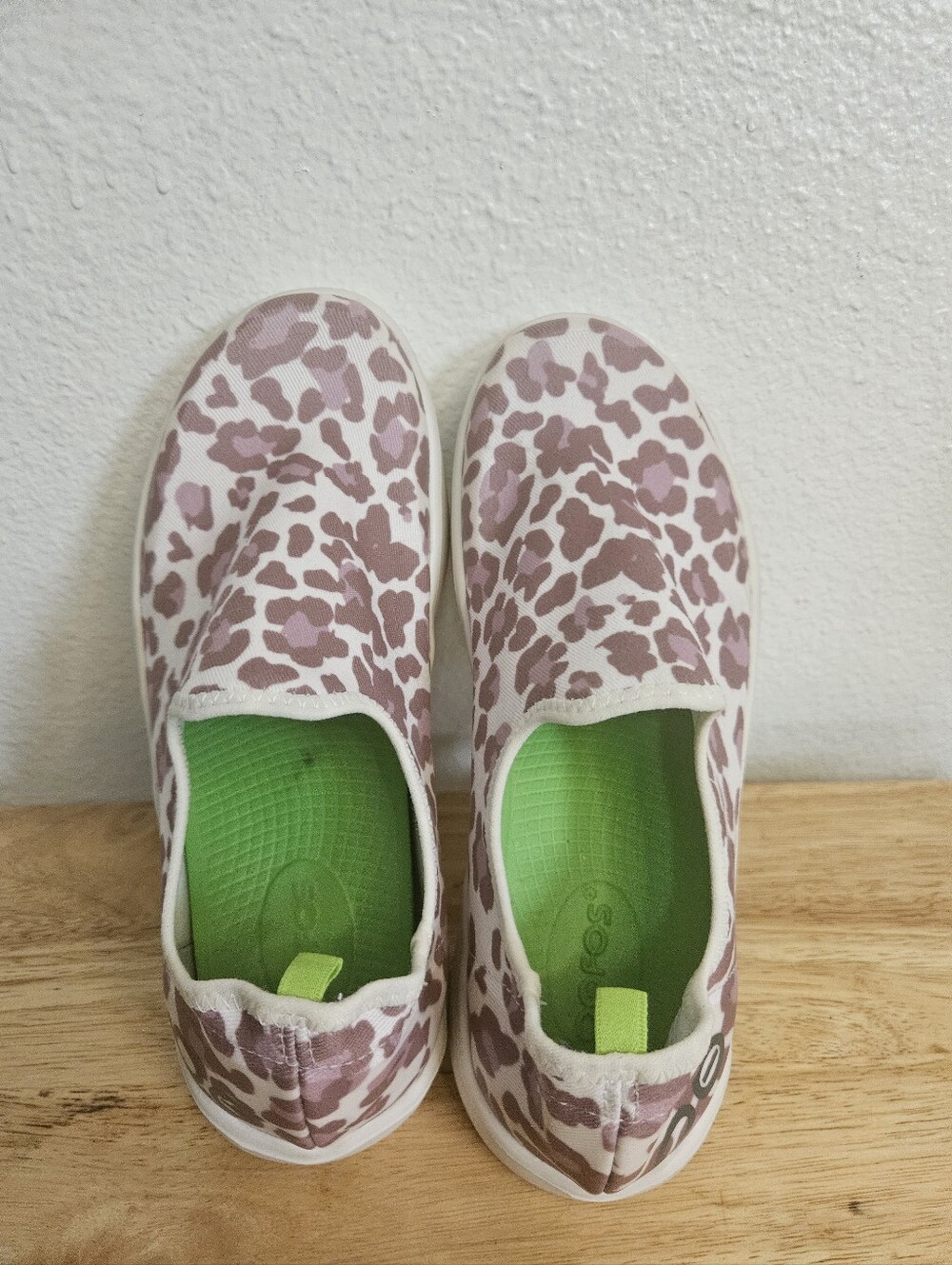 Oofs Oomgzee Low Womens Shies Size 9 - Picture 9 of 15